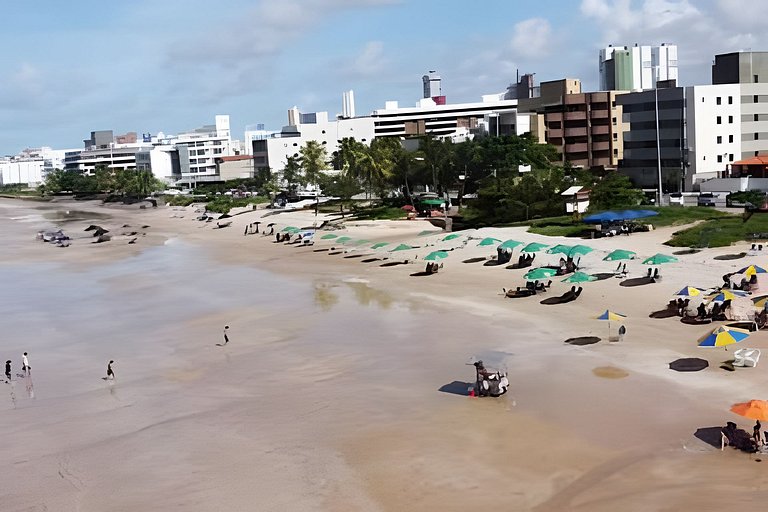 Flat pé na areia do Bessa