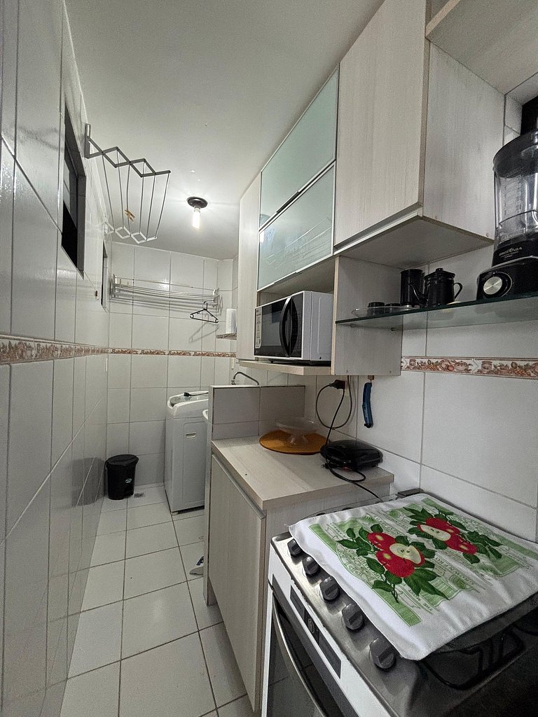 Apartamento confortável há poucos metros da praia.