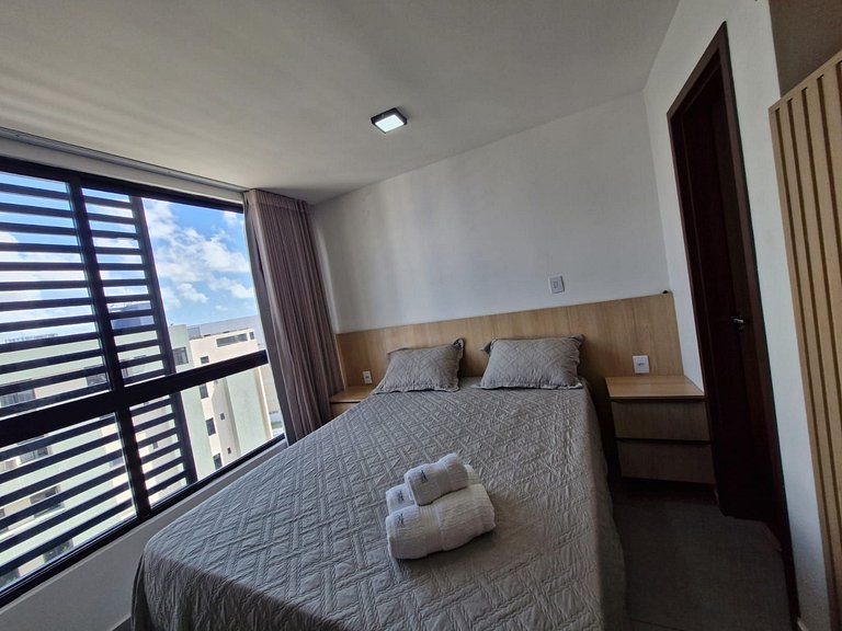 Flat na praia do Bessa SRE 503