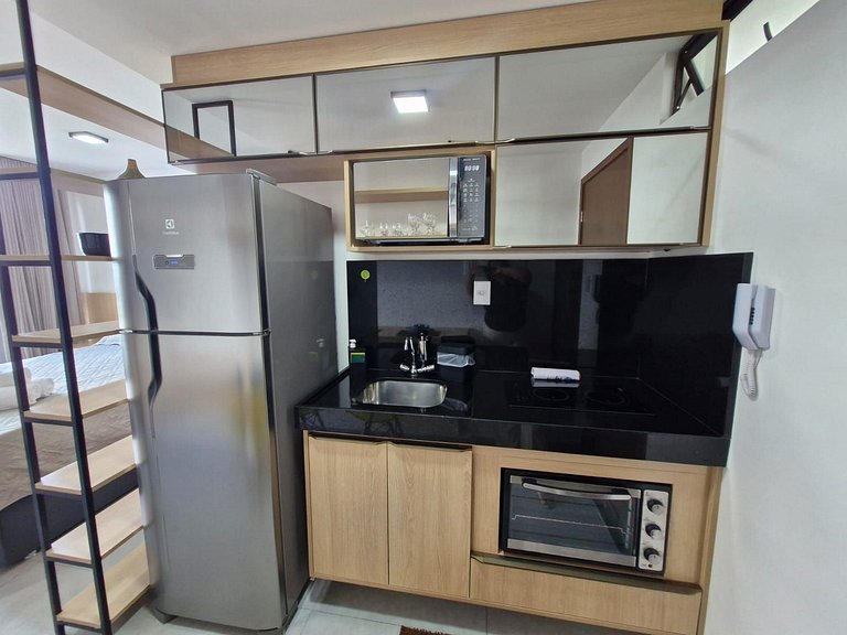 Flat na praia do Bessa SRE 503