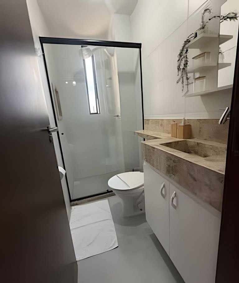 Flat no Sunrise há poucos metros da praia do Bessa