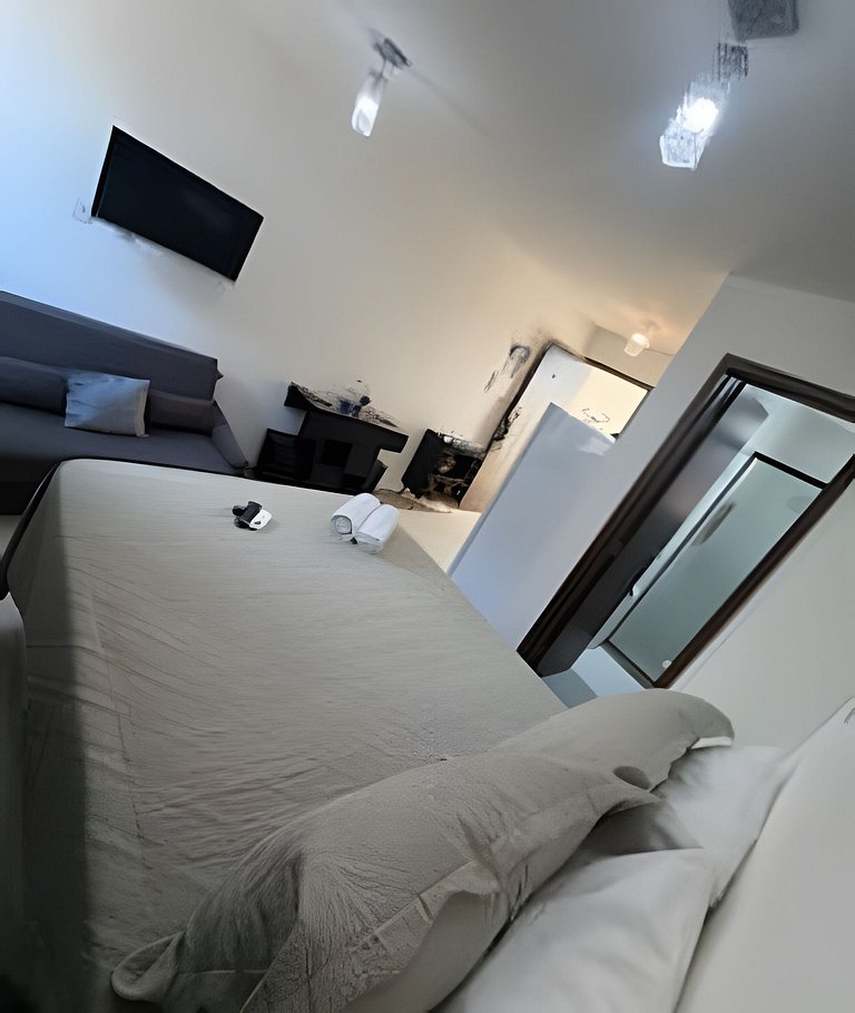 Flat no Sunrise há poucos metros da praia do Bessa