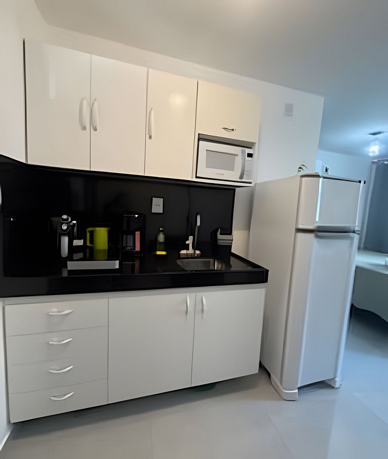 Flat no Sunrise há poucos metros da praia do Bessa