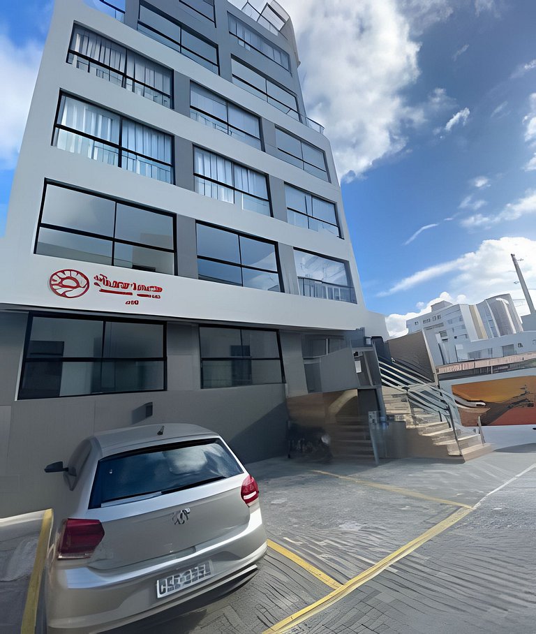 Flat no Sunrise há poucos metros da praia do Bessa