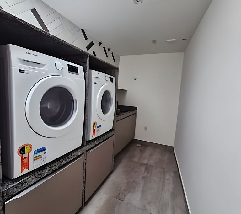 Flat no Sunrise há poucos metros da praia do Bessa