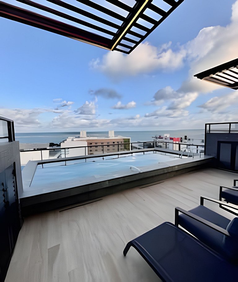 Studio espaçoso e confortável a 100m da praia