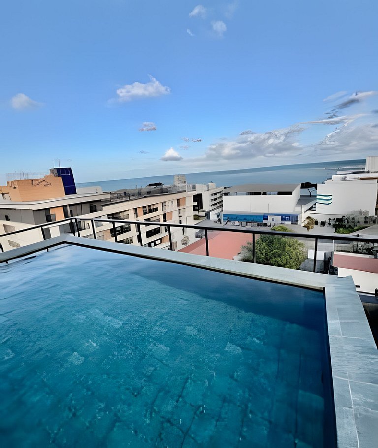 Studio espaçoso e confortável a 100m da praia