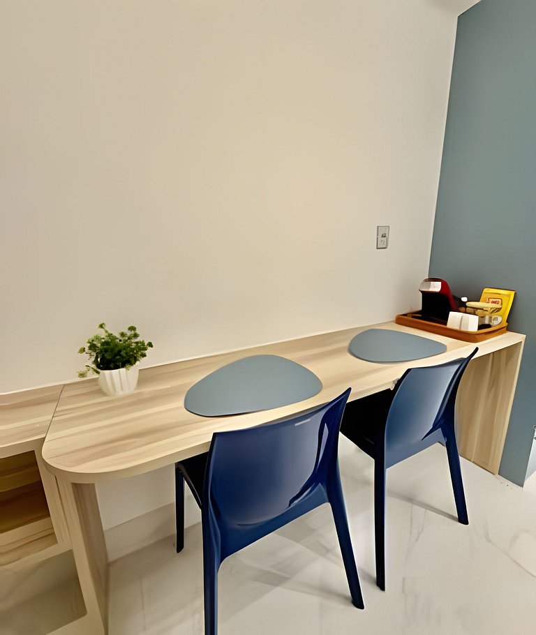 Studio espaçoso e confortável a 100m da praia