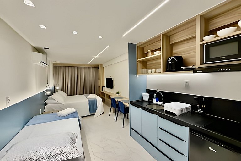 Studio espaçoso e confortável a 100m da praia