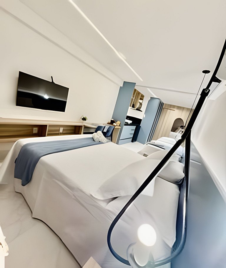 Studio espaçoso e confortável a 100m da praia
