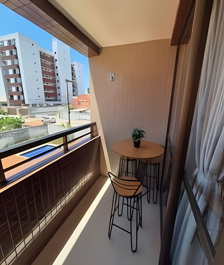 Apt no melhor do Bessa há poucos metros da praia.